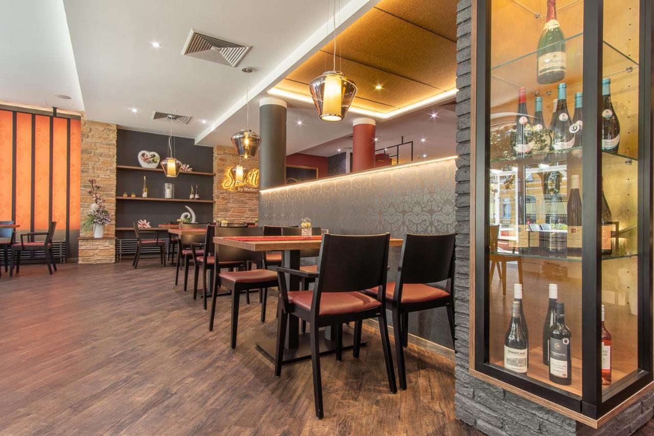 ריזה Hotel Wettiner Hof מראה חיצוני תמונה