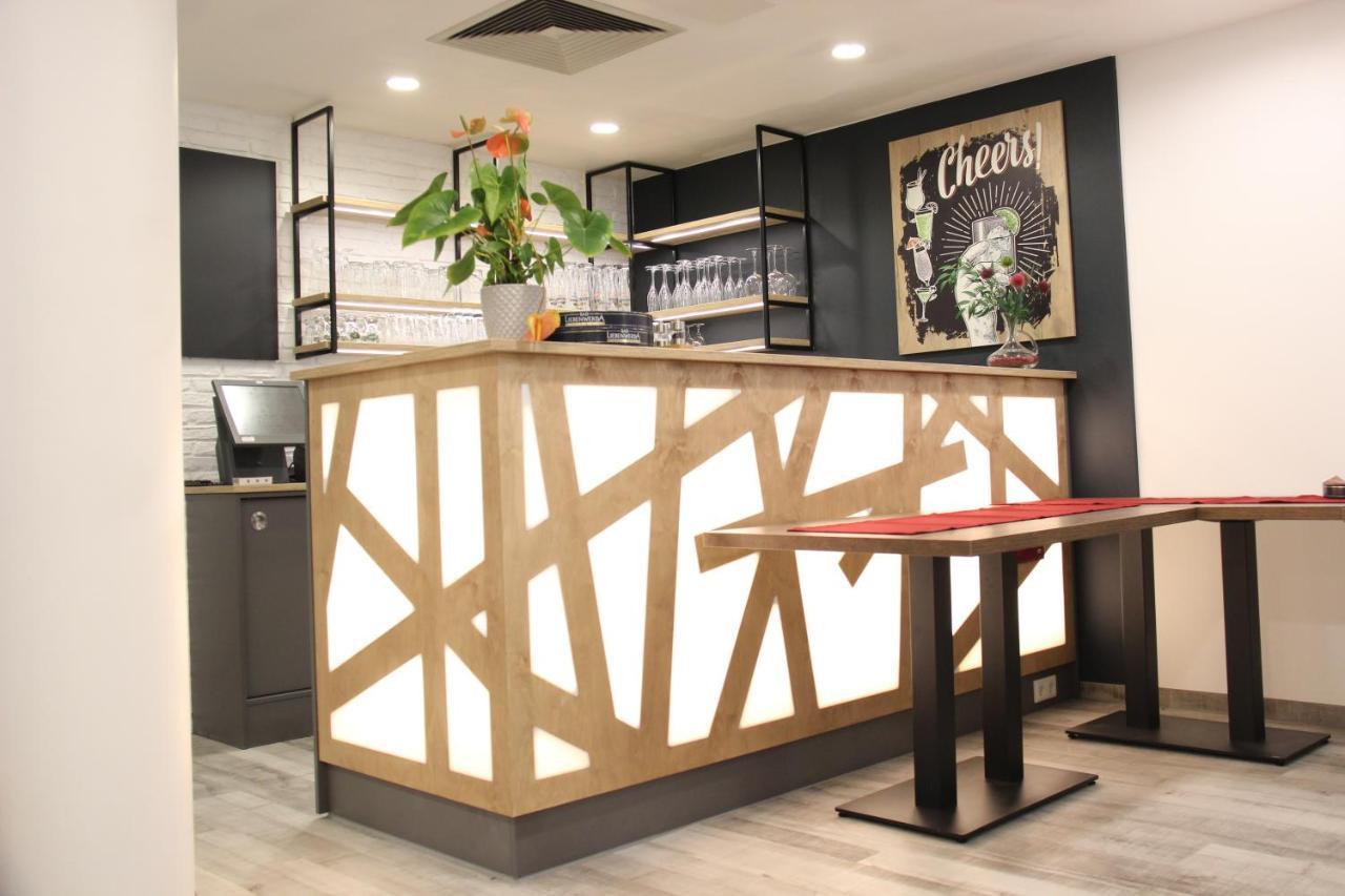 ריזה Hotel Wettiner Hof מראה חיצוני תמונה