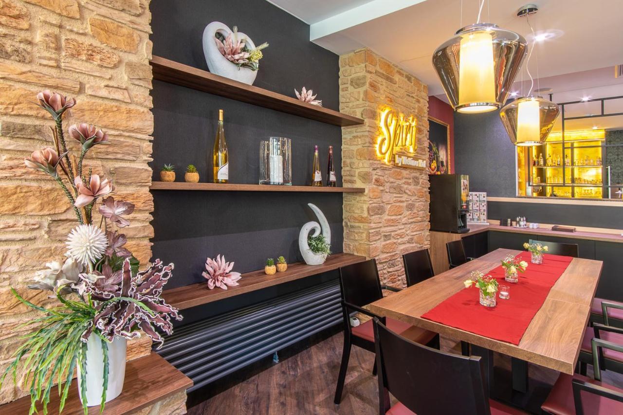 ריזה Hotel Wettiner Hof מראה חיצוני תמונה