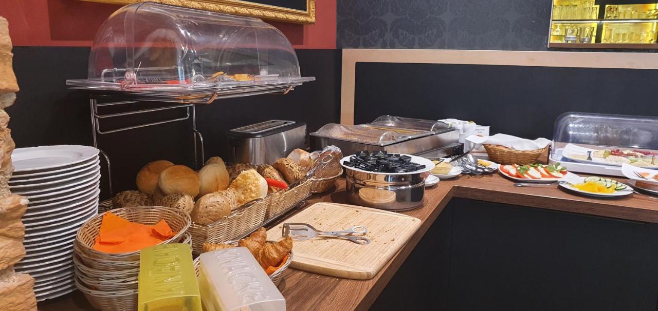 ריזה Hotel Wettiner Hof מראה חיצוני תמונה